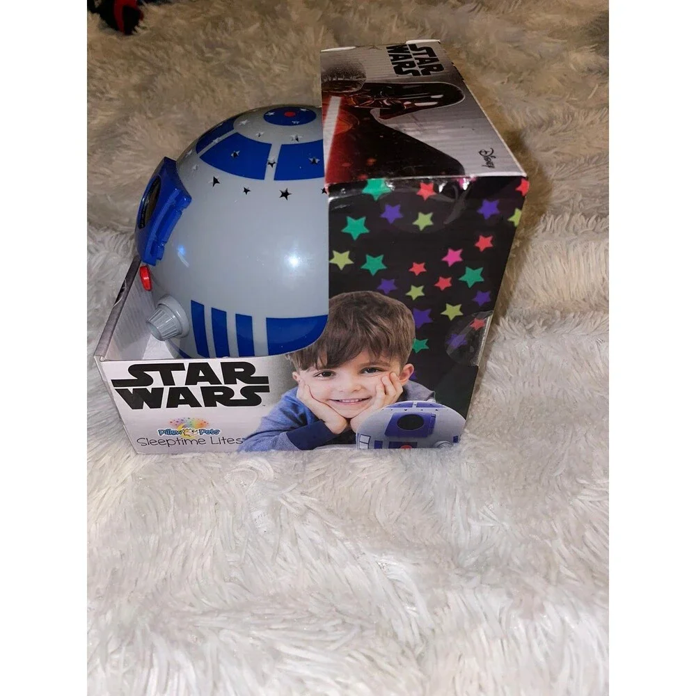 Star Wars R2D2 night light by Pillow Pets